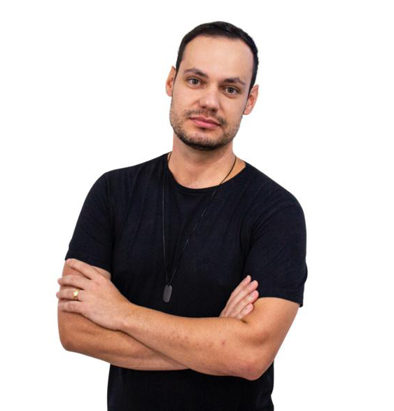 Renato Leiva - Groomer